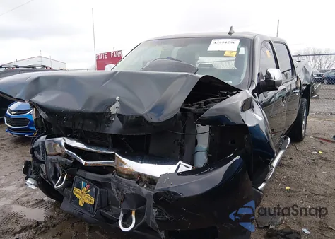 2011 Chevrolet Silverado 1500 Lt from USA, damaged, VIN 3GCPCSE09BG352907